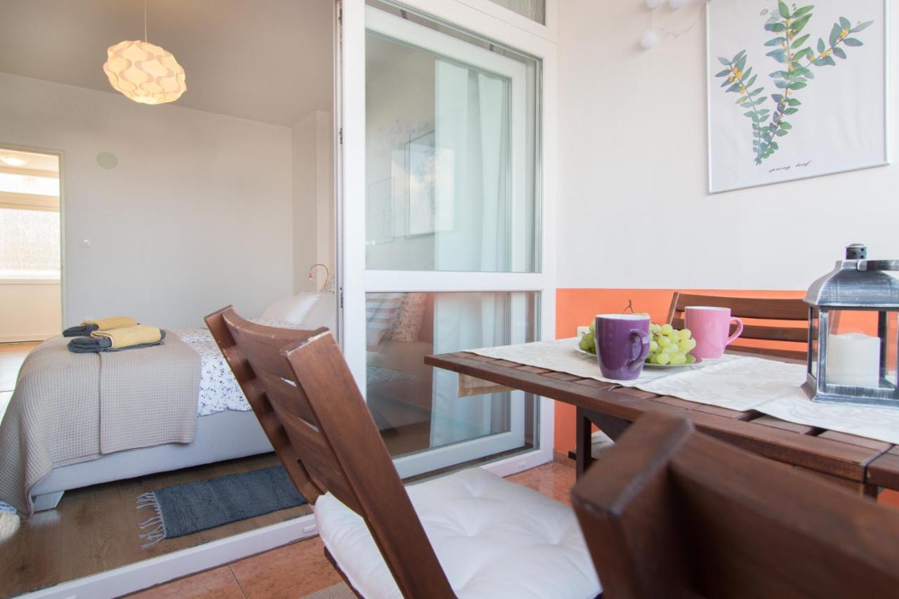 Harbour-Apartment With Sea View And Parking Spot Pula Ngoại thất bức ảnh
